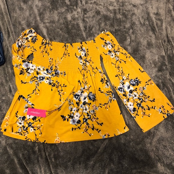 Xhilaration Tops - Yellow floral top